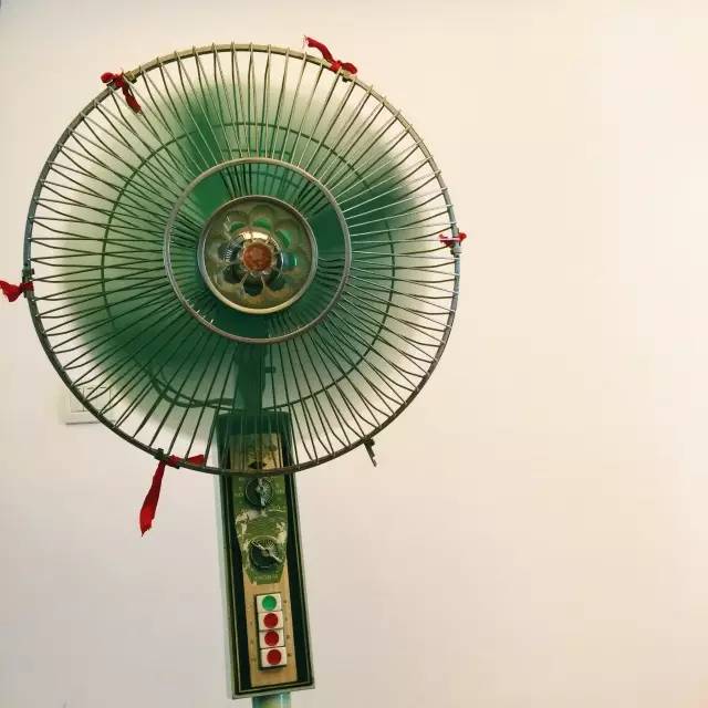 用了三十多年的老吊扇,用了好多年的风扇