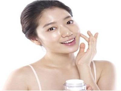 角质层薄脸颊泛红有血丝还有雀斑,脸颊有一小块发红有血丝怎么回事