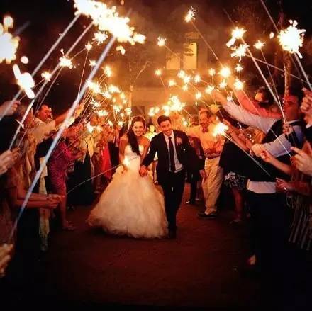 怎么跟女神聊天增加好感实战教学,怎么和女神聊天教学