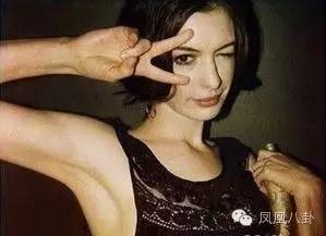 手势暗藏神秘代码、顶级明星纷纷效忠？娱乐圈竟还隐藏着神秘组织