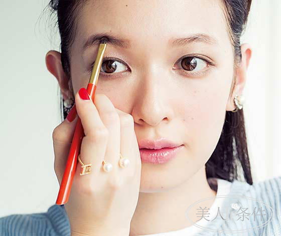 毛毛虫眉毛怎么化妆,毛毛虫眉毛怎么画