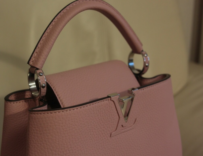 半年她居然集齐了这多款大牌包,看见喜欢的像着了迷