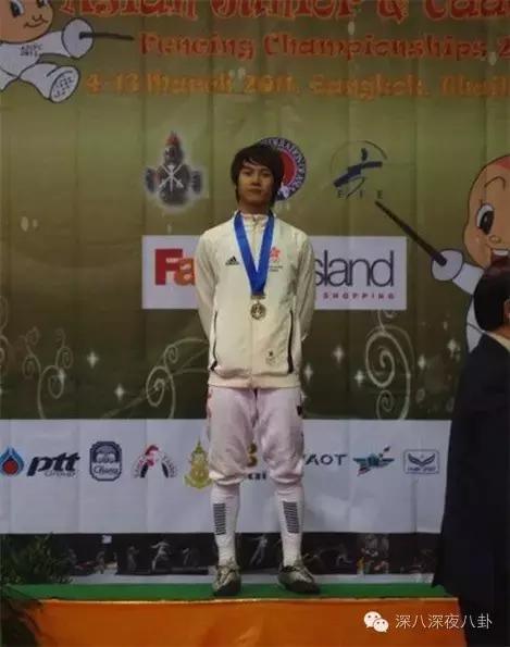 一个韩国出道的香港boy，为什么可以赢尽所有大咖的喜爱