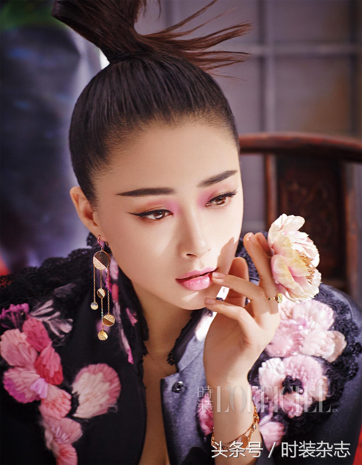 蒋欣甄嬛霸气名场面,蒋欣时尚大片惊艳众人