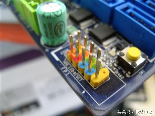 diy电脑主机你必须要知道主板跳线,分享接电脑主板跳线的小技巧