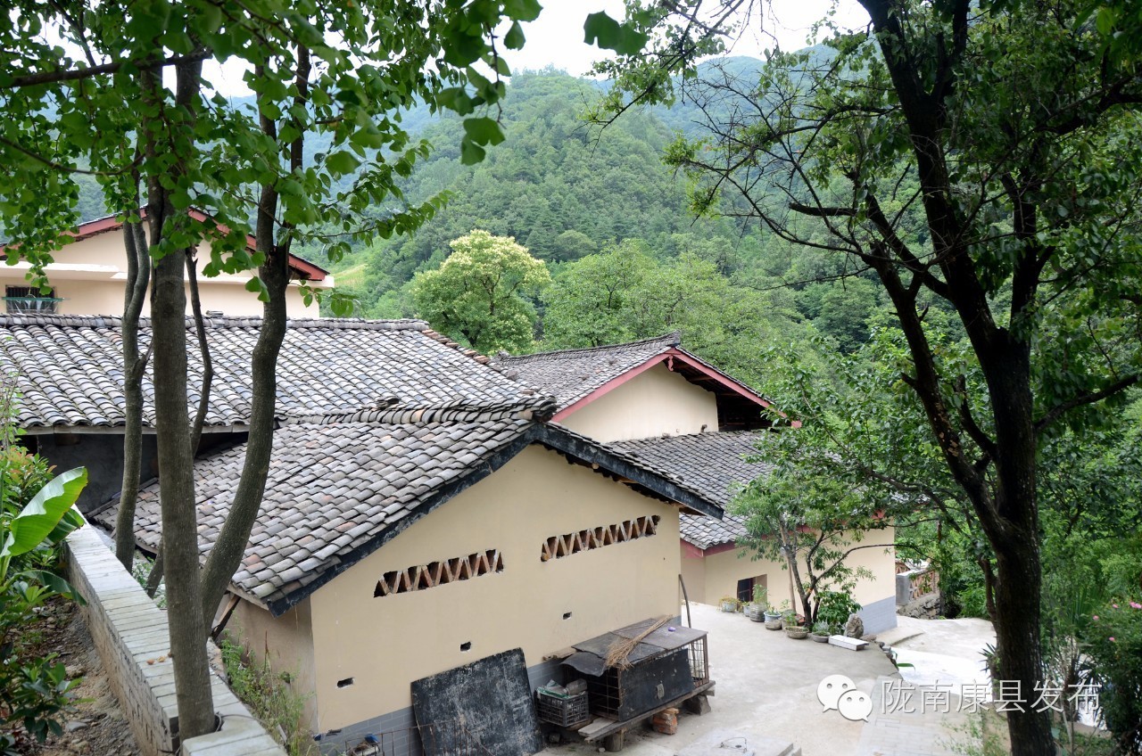 古村焕新颜，乡愁留心间