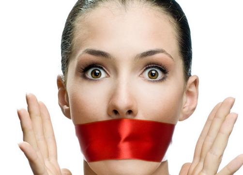 为什么跑完步后嗓子有一股血腥味,跑完800米嗓子血腥味吐血