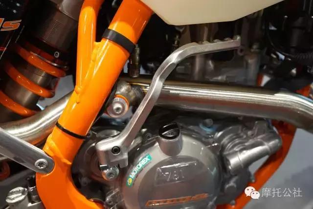 ktm450exc越野版,ktm450sx-f与450exc区别