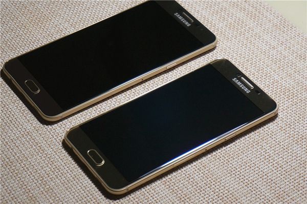 三星galaxy2000,三星c7新款手机