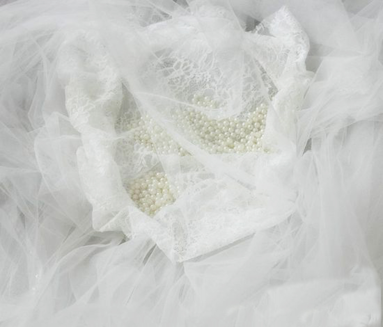 兰玉一年设计多少款婚纱,蓝玉设计过的婚纱