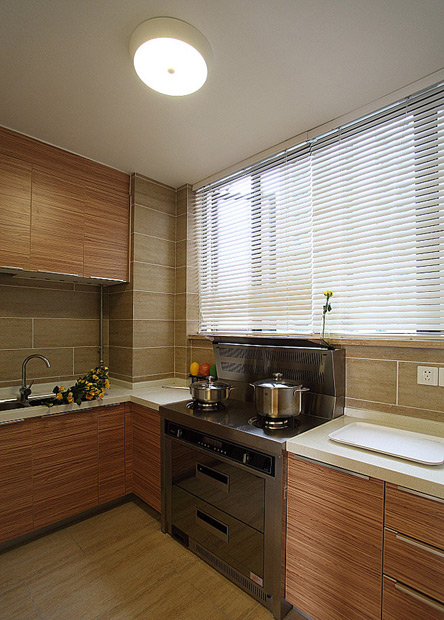 小户型轻奢风套内67平方三房两卫,繁华都市中的一处静谧