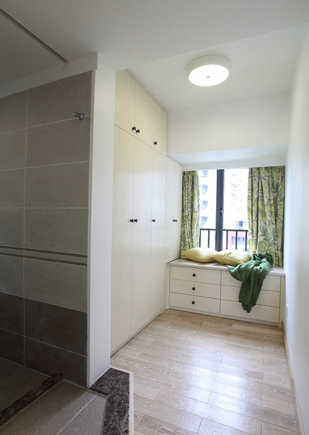 小户型轻奢风套内67平方三房两卫,繁华都市中的一处静谧