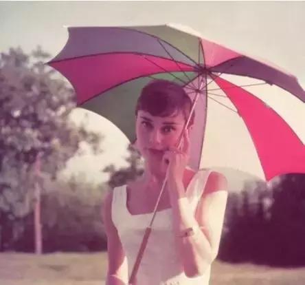 韩国化妆大师教你化妆,真的无敌丝滑好用的韩国口红