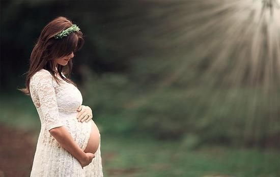 穿鞋的正确步骤视频,光脚穿鞋正确方法