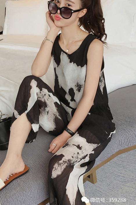 快来吧！和时尚达人们一起玩转这个清凉的夏天了