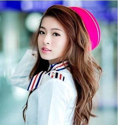 长脸不留刘海适合中分还是偏分,接近中分的偏分八字刘海