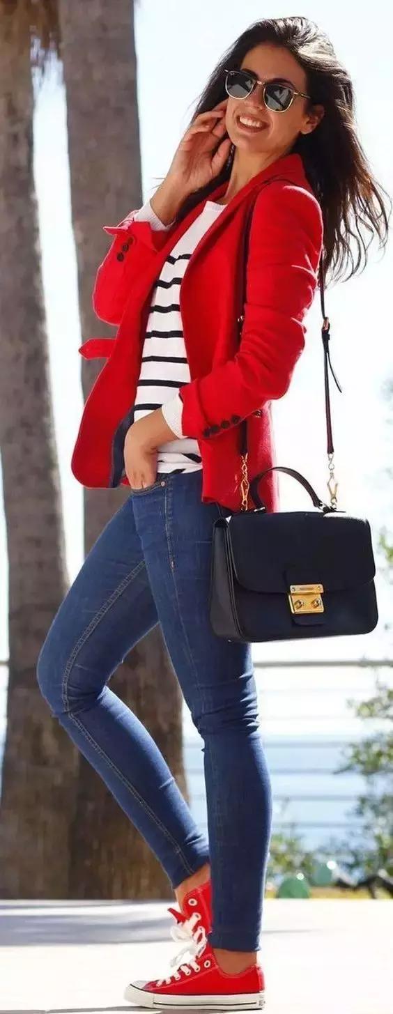 球鞋/最爱脚下那抹红，今夏潮人都得踩个它