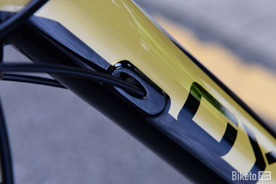 动感新主张欧亚马SPARKADV2评测