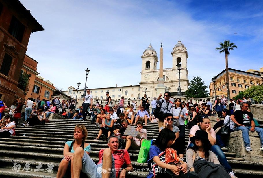 跟随罗马假日邂逅电影中的场景,从头到尾看罗马假日电影