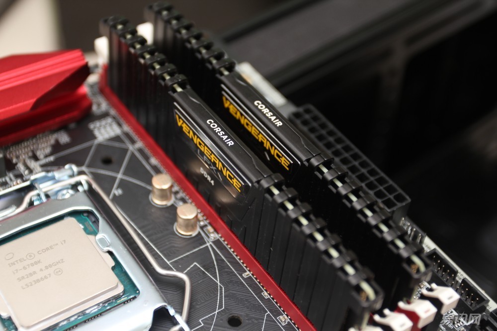 追风者515机箱可以装大主板吗,华擎b150装nvme