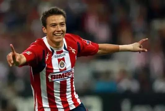 足球新星颜值,颜值与实力并存的足球明星