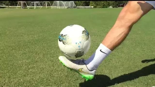 颠球颠得又低又稳,颠球颠好能说明什么