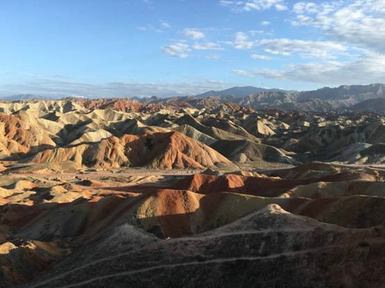 超多美图慎入！开神车，走丝路，这些不可思议的美景就在中国！
