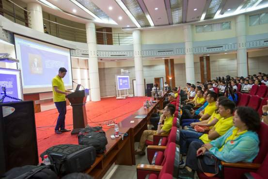 超多美图慎入！开神车，走丝路，这些不可思议的美景就在中国！