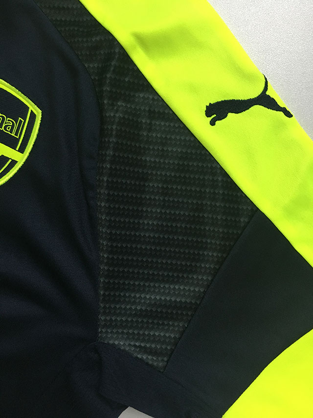 阿森纳20-21第二客场球衣,2016-17阿森纳主场球衣