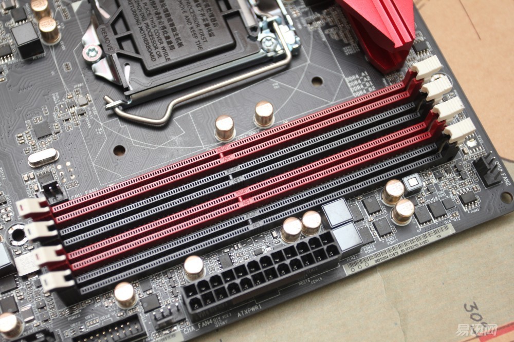 追风者515机箱可以装大主板吗,华擎b150装nvme