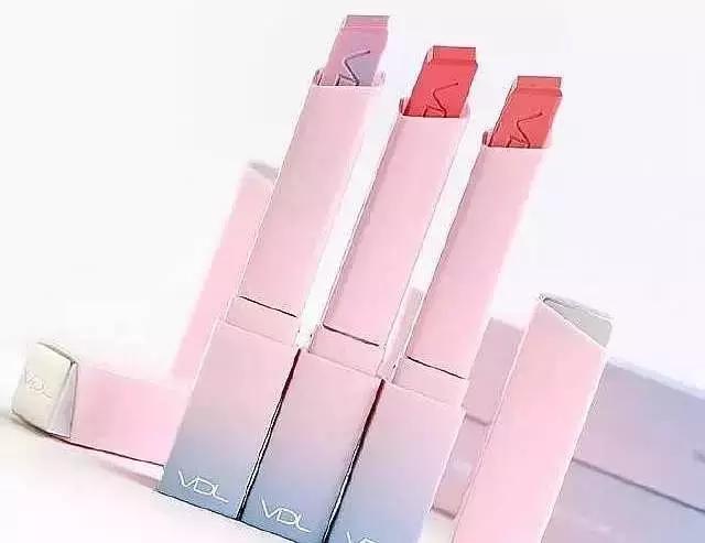 热门女生必入的一款三色口红,gopas三色渐变唇膏