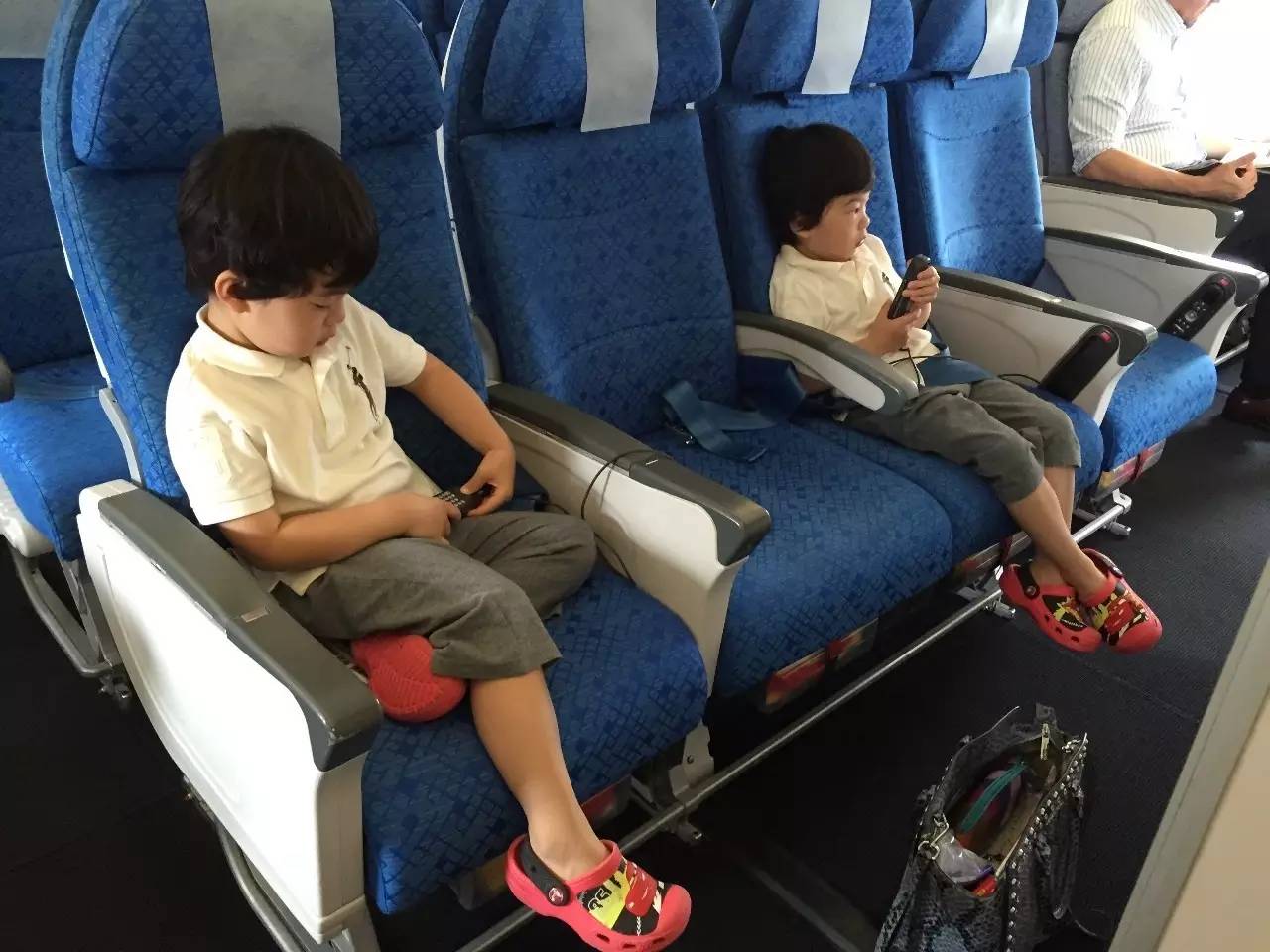 如何给儿童订成人的机票,如何给儿童订成人机票