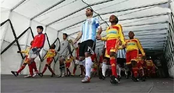 张斌体育解说视频,体育讲解张斌