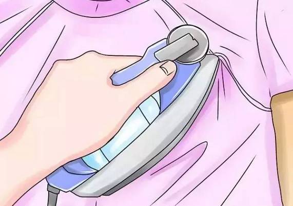 衣服褶皱快速去除只要简单一步,衣服出褶皱了没熨斗怎么快速弄平