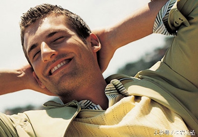 游泳运动员拔罐,为什么游泳运动员要拔罐