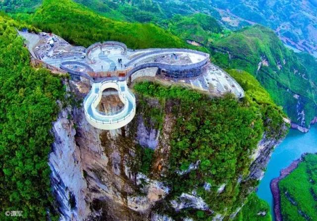 走肾腿软的惊险旅行地！走过两个敬你是条真汉子！