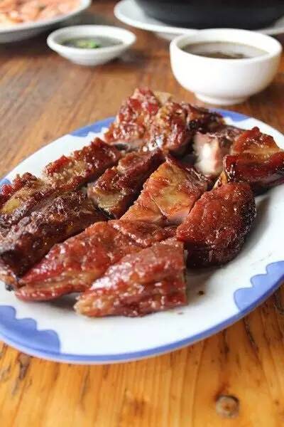 唔使搵啦！人均40元连电视台著名主持人都Hold唔住过来搵食