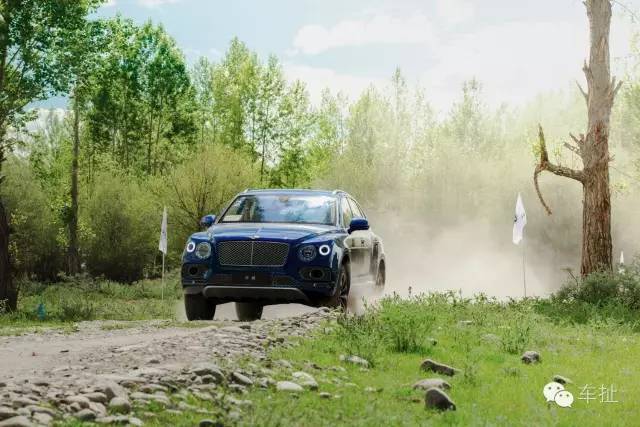 十大最贵suv排行榜宾利,试驾最贵suv宾利添越