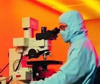 欧洲回流深红色老蜜蜡的鉴别方法,关于蜜蜡的知识怎样鉴别真假蜜蜡