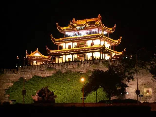 最新长沙旅游推荐,去长沙旅游必去的景点有哪些