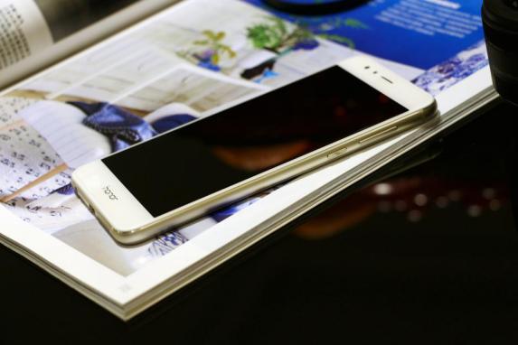 荣耀8评测,荣耀note8评测