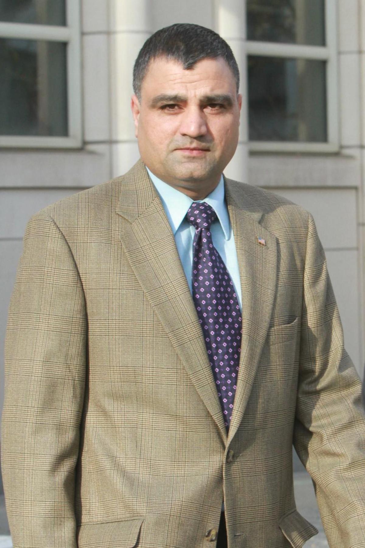 男子飞机侵犯女乘客,男子飞机上侵犯女乘客90分钟