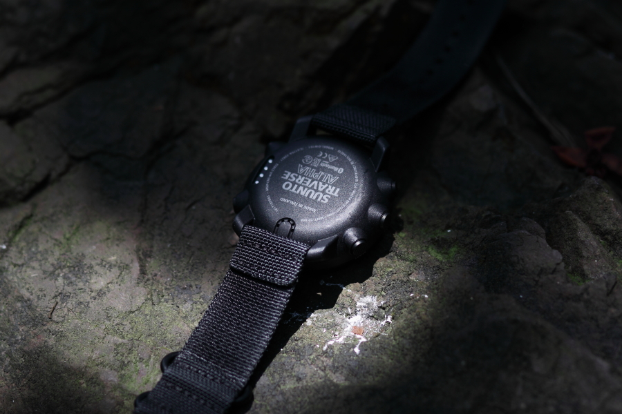 suunto颂拓越野跑怎么设置,颂拓远征阿尔法户外腕表