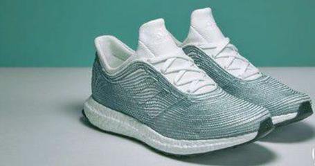 里约奥运会纪念款耐克钉鞋,里约奥运会领奖鞋