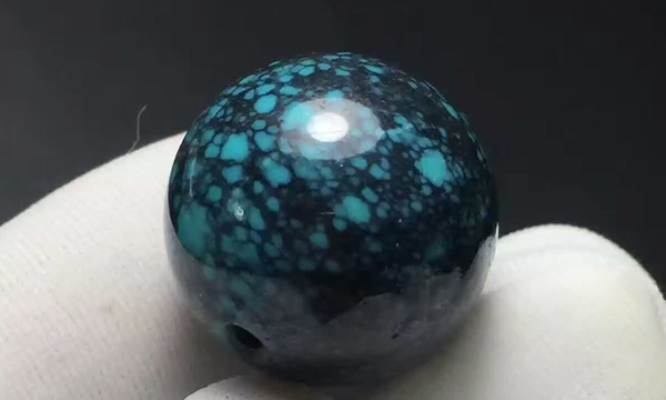 真正的乌兰花绿松石,顶级乌兰花绿松石是怎样的