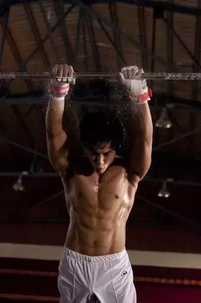 傅园慧洪荒之力是哪一年的奥运会,傅园慧的洪荒之力