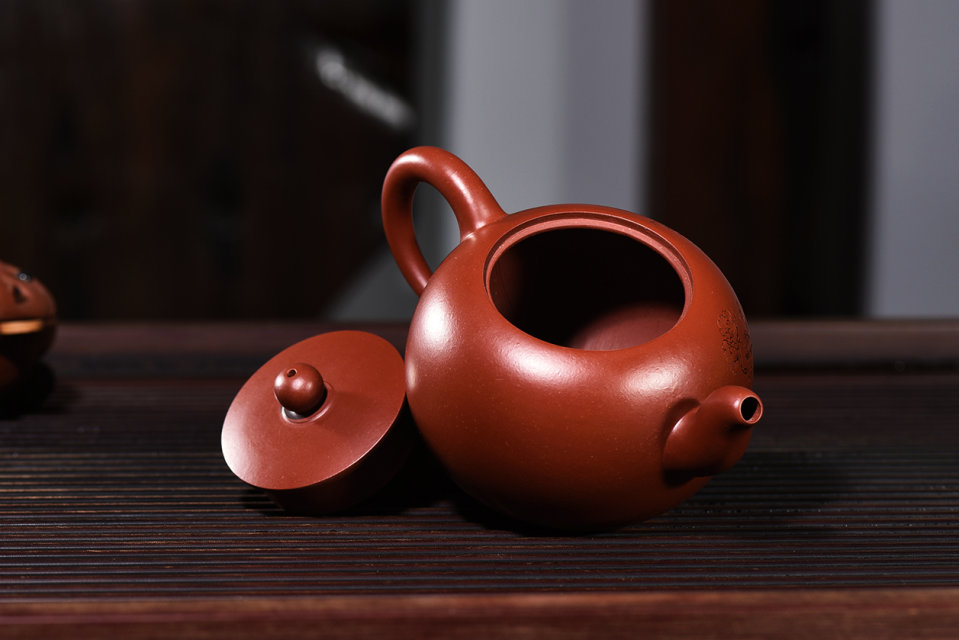 紫砂壶比较古拙的器型,藏壶者的壶怎么样