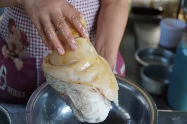 云南美食酸菜红豆猪脚,宾川县酸汤猪脚