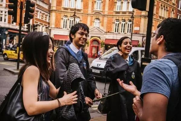 哈利波特被诅咒的孩子正版书籍,哈利波特被诅咒的孩子免费电子书