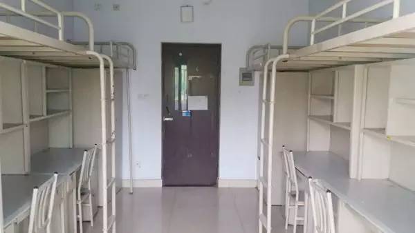 宿舍住宿的真实感受,大学宿舍6人间住哪好